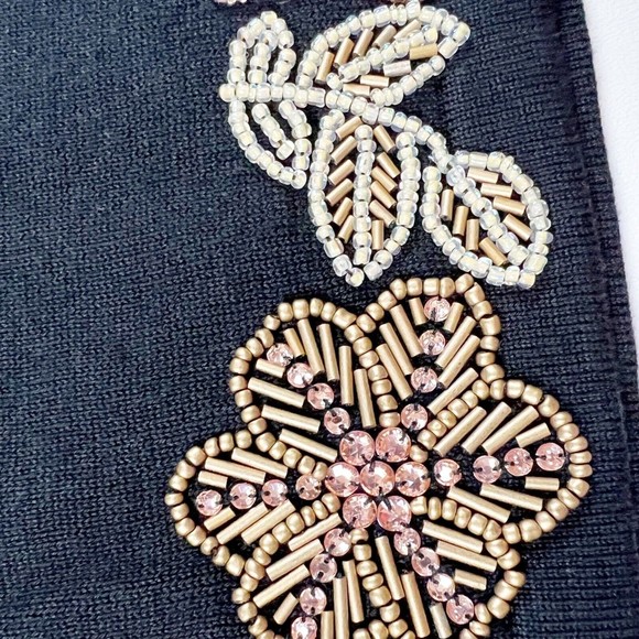 Boston Proper Black Beaded Embroidered Floral V Neck Sweater XS So Soft! - Picture 6 of 14